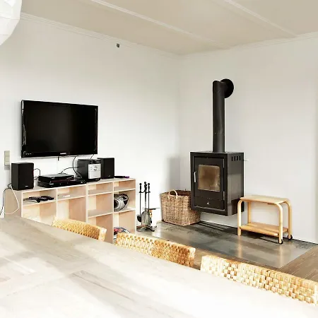 Prázdninový dům Three-bedroom Holiday In 19